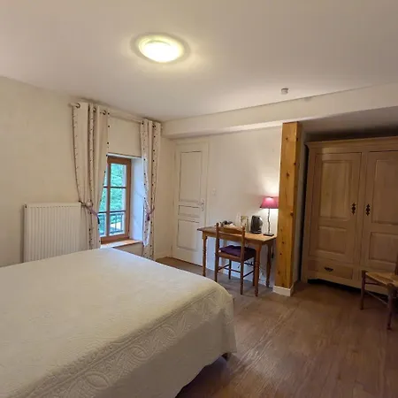 Bed and Breakfast Violette, Les Accacias 3*