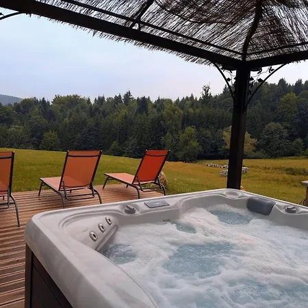 Violette, Les Accacias