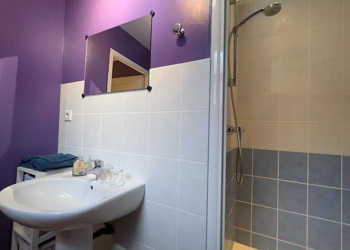 Violette, Les Accacias Отель типа 